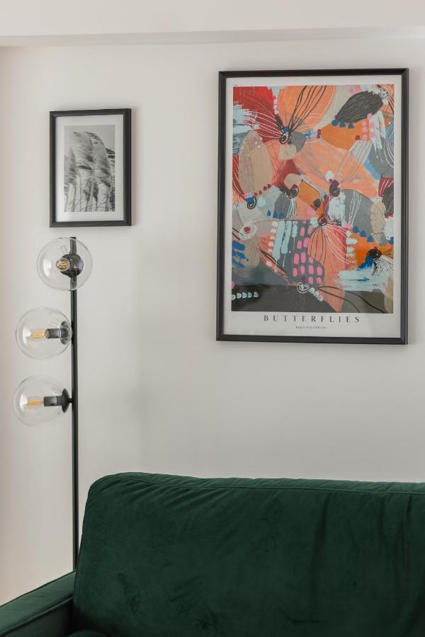 Stylish Apartment Heart Of Warsaw By Noclegi Renters Buitenkant foto