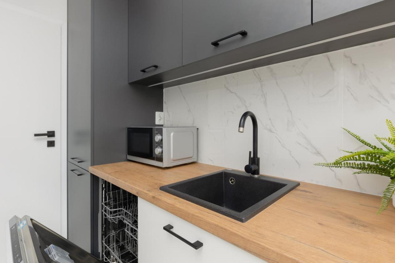 Stylish Apartment Heart Of Warsaw By Noclegi Renters Buitenkant foto
